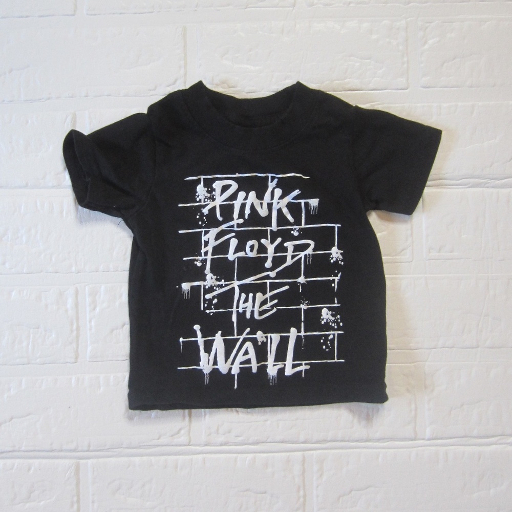 Pink Floyd The Wall T-shirt - Size 6M